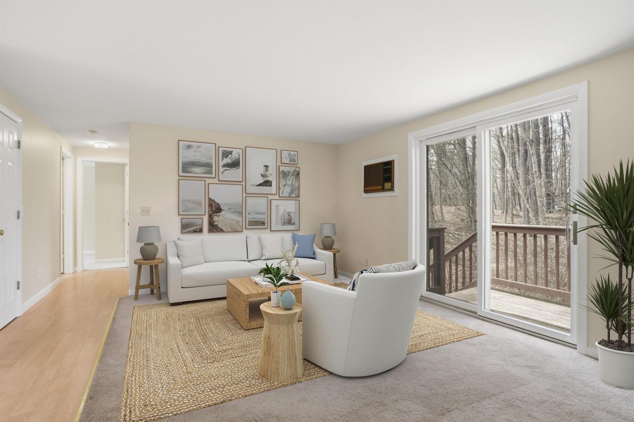 23 Old Stage Coach Road, Unit 8, Epping, NH 03042 Main Photo