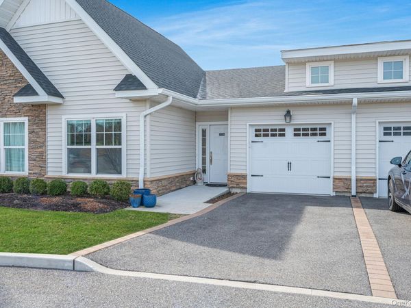 3104 Fox Hill Drive, Baiting Hollow, NY 11933