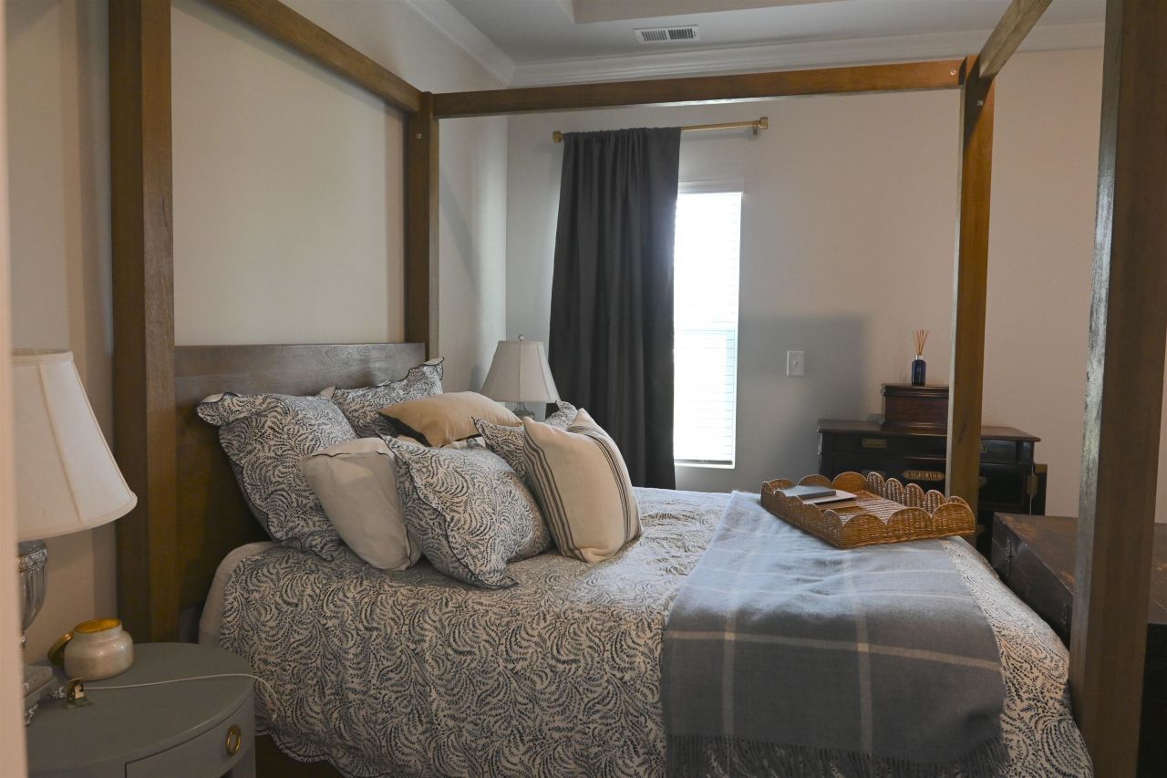 2464 Campton Loop Photo 16