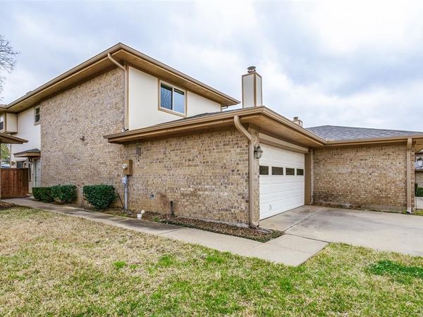 51 Morrow Drive, Bedford, TX 76021