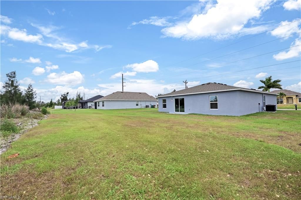 2210 SW 4th St, Cape Coral, FL 33991 Photo