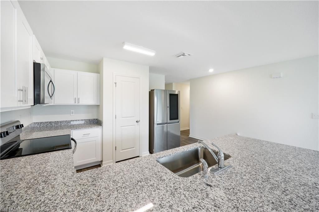 2210 SW 4th St, Cape Coral, FL 33991 Photo