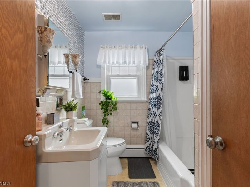 211 S Marietta Street, Saint Clairsville, OH 43950 Photo 16