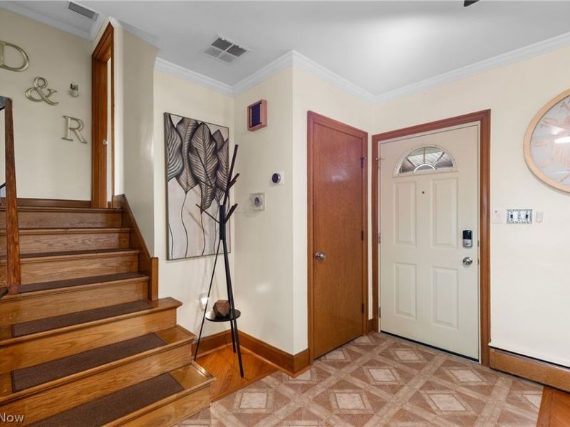 211 S Marietta Street, Saint Clairsville, OH 43950 Photo 6