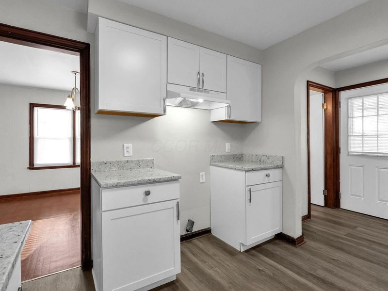 1037 E 18th Avenue , Columbus, OH 43211 Photo 14