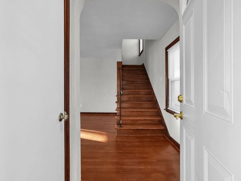 1037 E 18th Avenue , Columbus, OH 43211 Photo 5