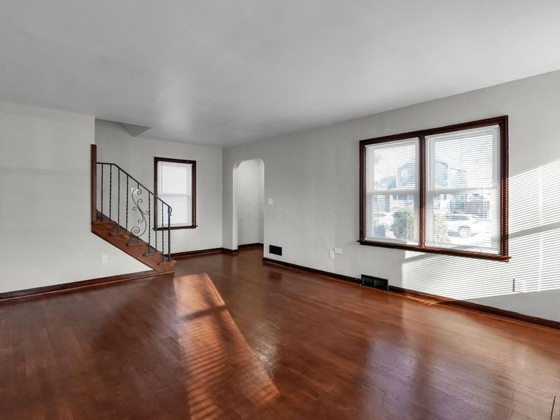 1037 E 18th Avenue , Columbus, OH 43211 Photo 8