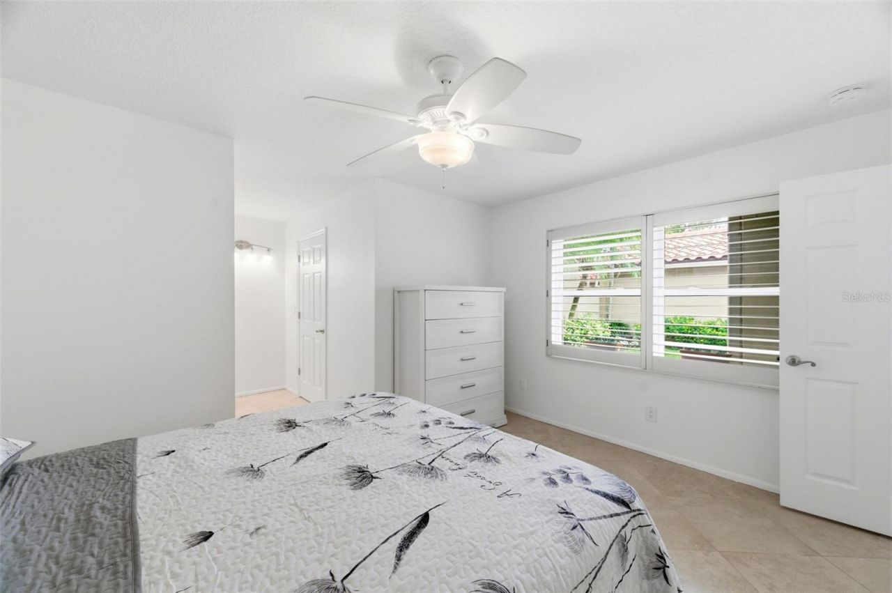 526 St Tropez Circle Ne, Saint Petersburg, FL 33703 Photo