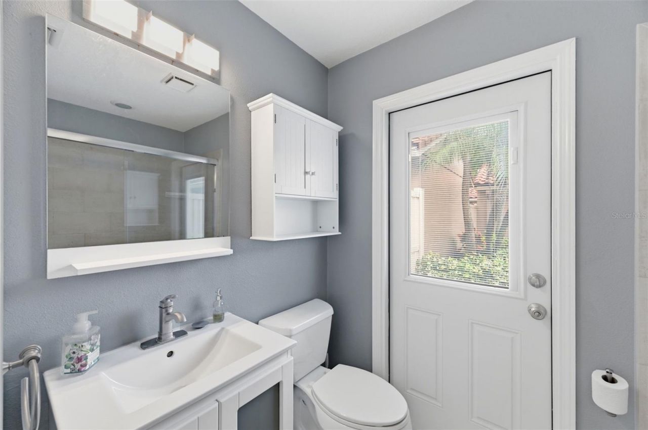 526 St Tropez Circle Ne, Saint Petersburg, FL 33703 Photo