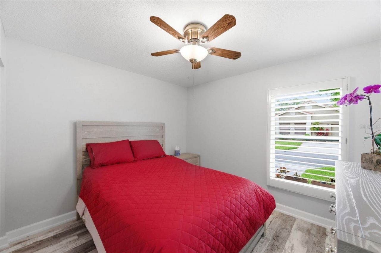 526 St Tropez Circle Ne, Saint Petersburg, FL 33703 Photo