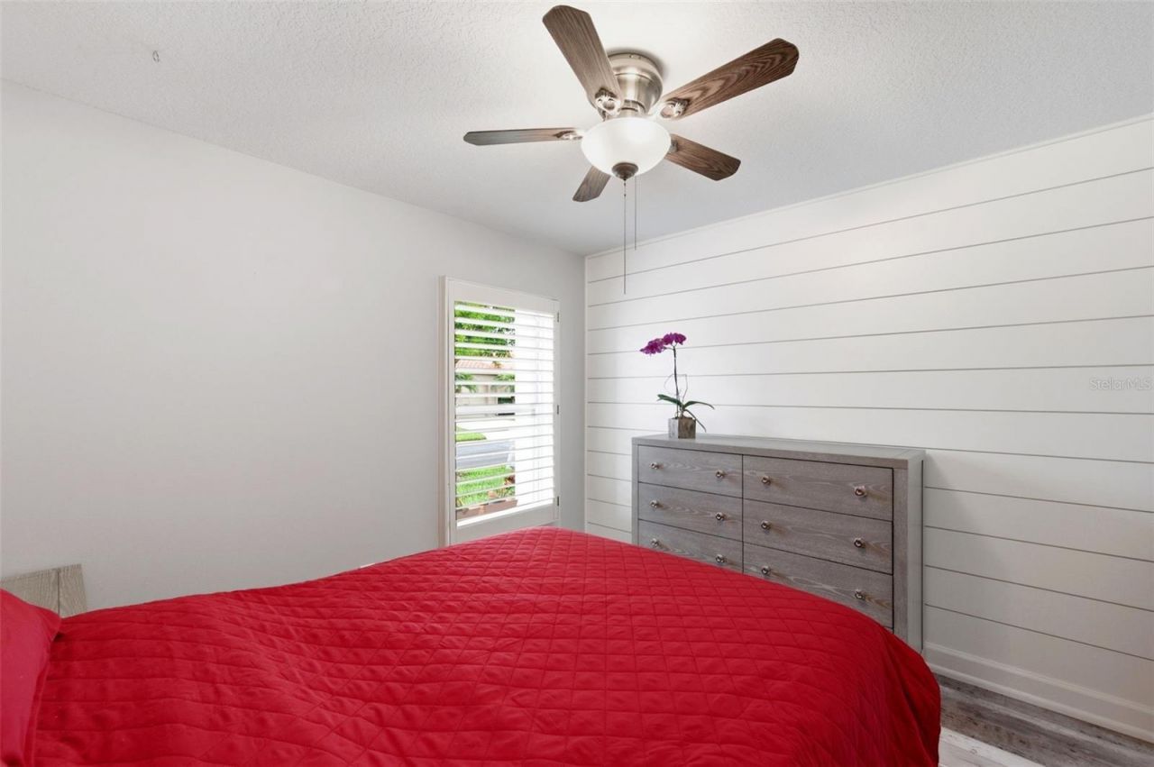 526 St Tropez Circle Ne, Saint Petersburg, FL 33703 Photo