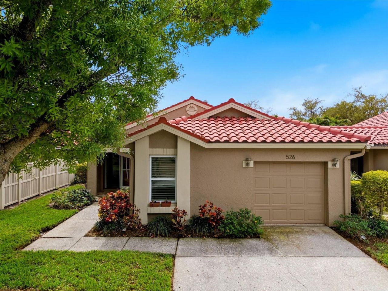 526 St Tropez Circle Ne, Saint Petersburg, FL 33703 Photo