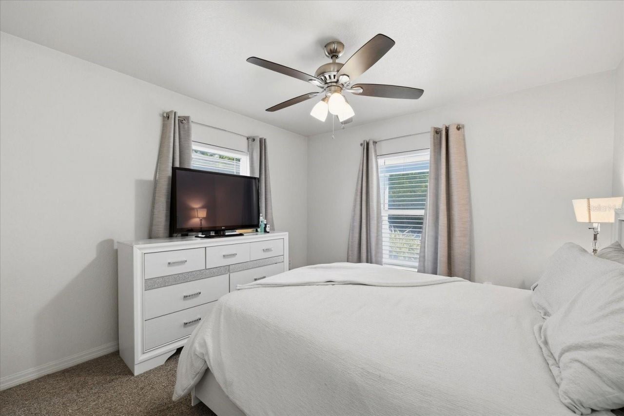 1827 48th Street S, Saint Petersburg, FL 33711 Photo