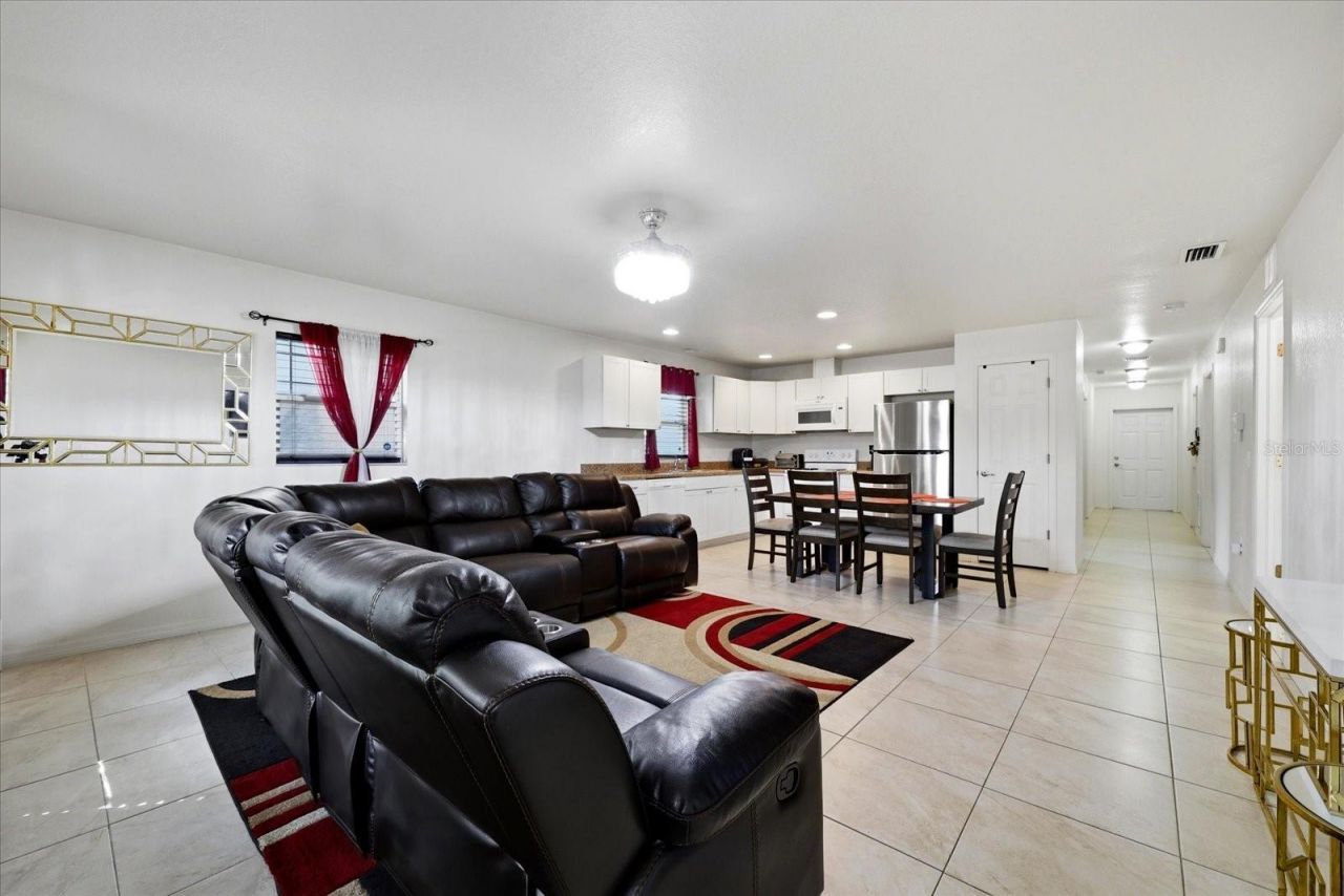 1827 48th Street S, Saint Petersburg, FL 33711 Photo