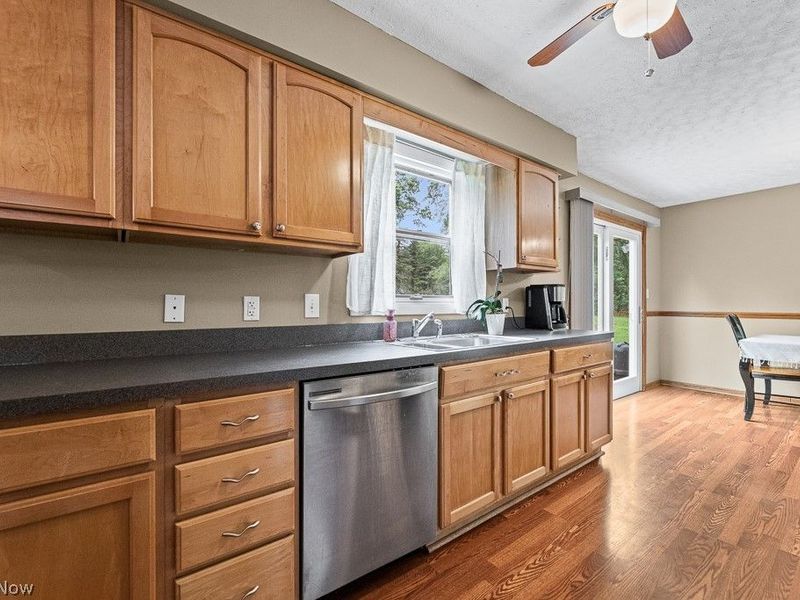 8420 Sunnydale Drive, Brecksville, OH 44141 Photo 10