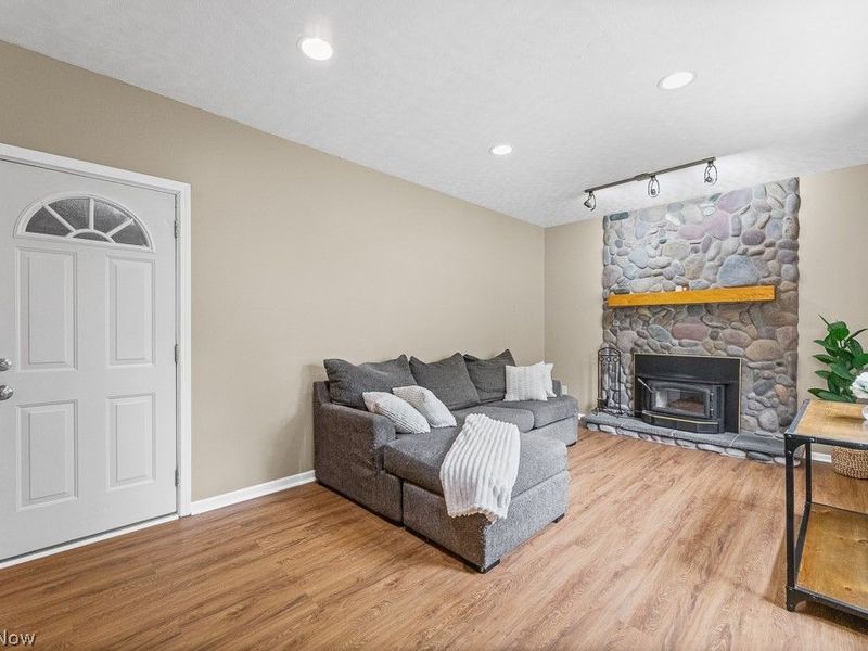 8420 Sunnydale Drive, Brecksville, OH 44141 Photo 12