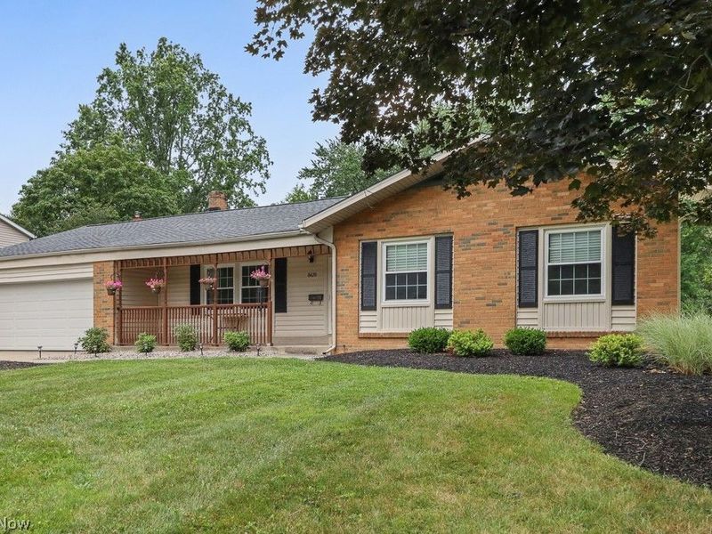 8420 Sunnydale Drive, Brecksville, OH 44141 Photo 2