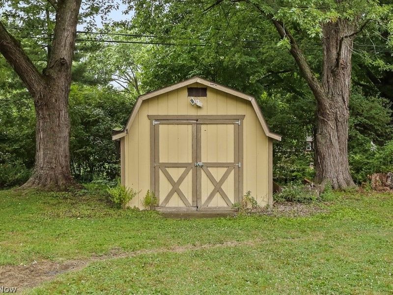 8420 Sunnydale Drive, Brecksville, OH 44141 Photo 29