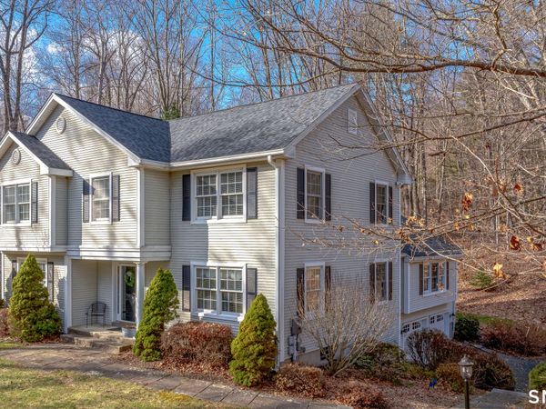 366 Charcoal , Middlebury, CT 06762