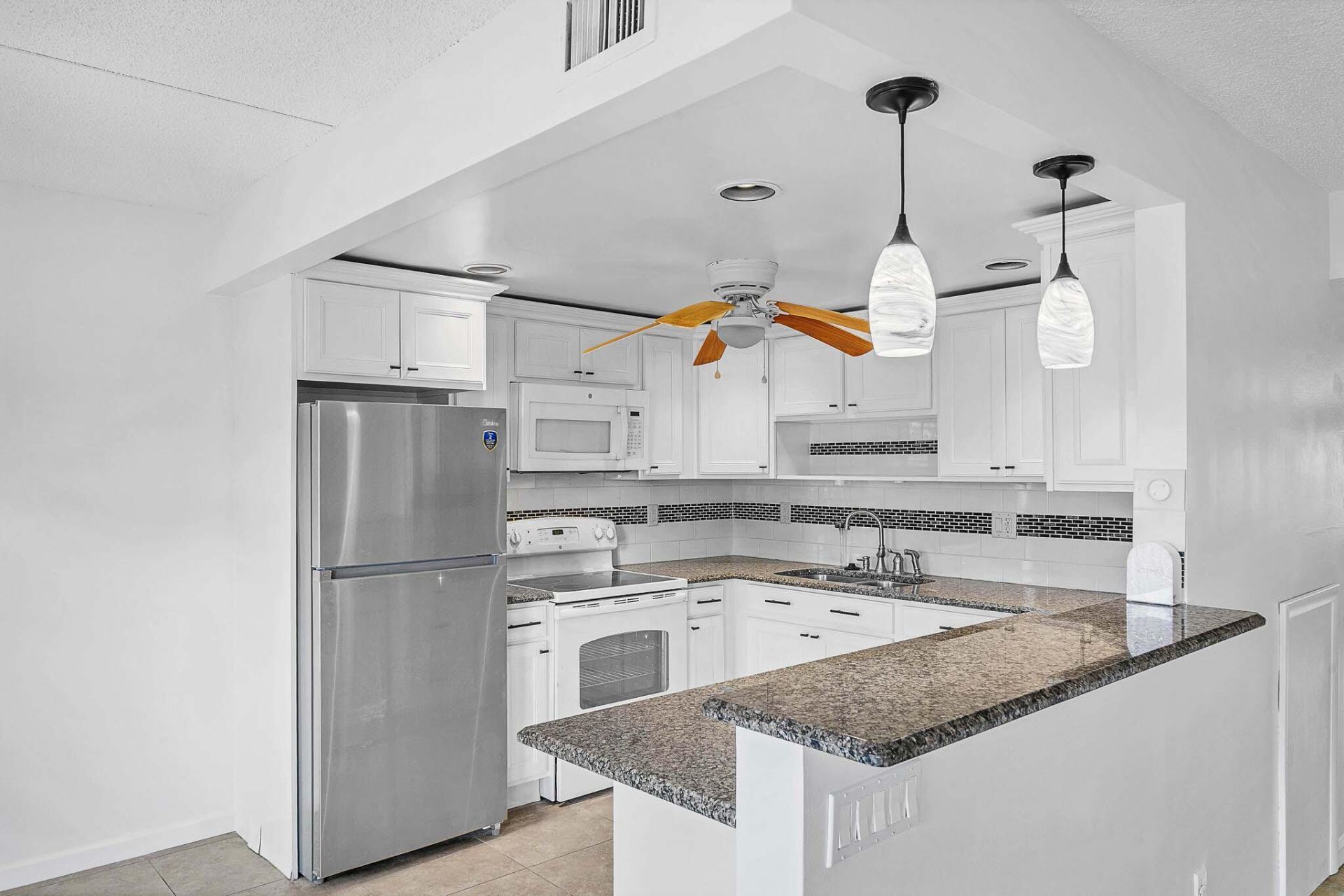 2049 Hythe C, Boca Raton, FL 33434 Photo