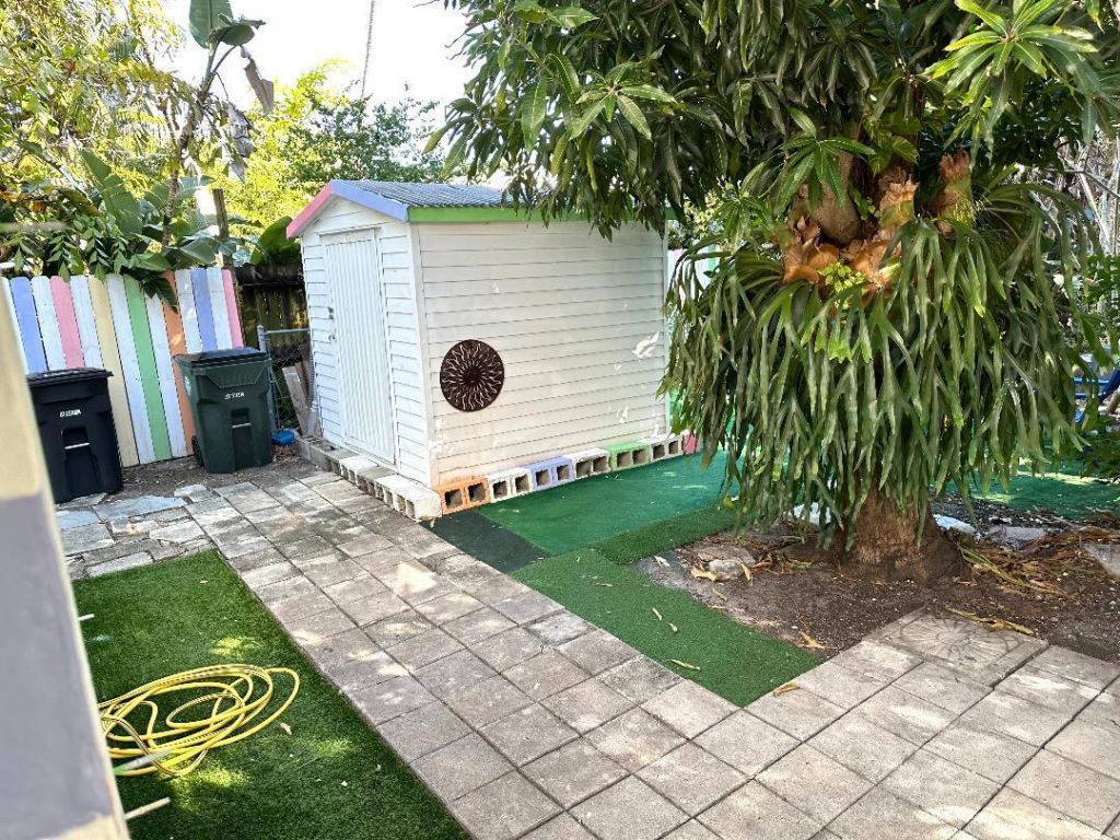 705 N Palmway, Lake Worth Beach, FL 33460 Photo