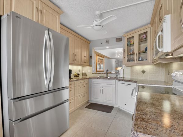 9260 SW 14th Street, Unit 2207, Boca Raton, FL 33428