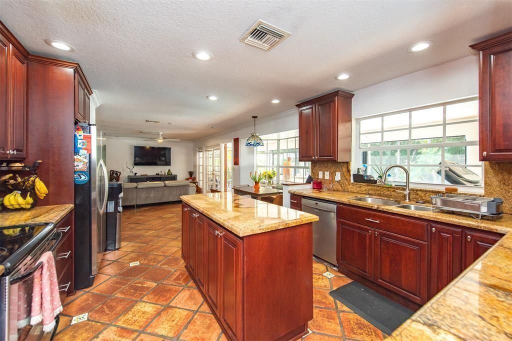 11650 SW 1st Street, Plantation, FL 33325 Photo