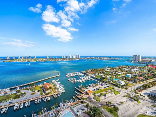 220 Lake Shore Drive, Unit 1613, Lake Park, FL 33403