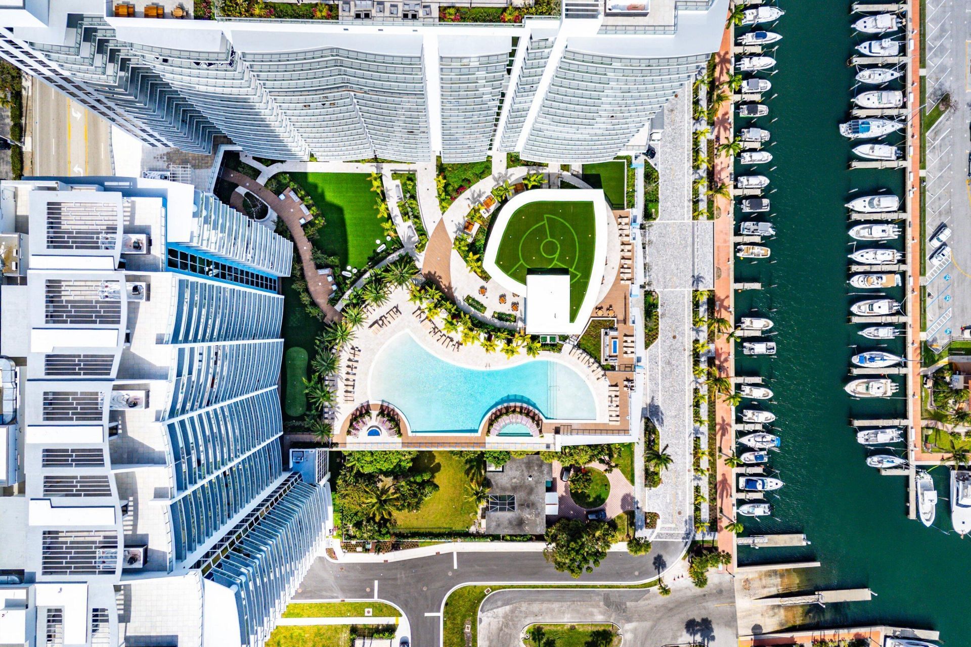 220 Lake Shore Drive, Unit 1613, Lake Park, FL 33403 Photo