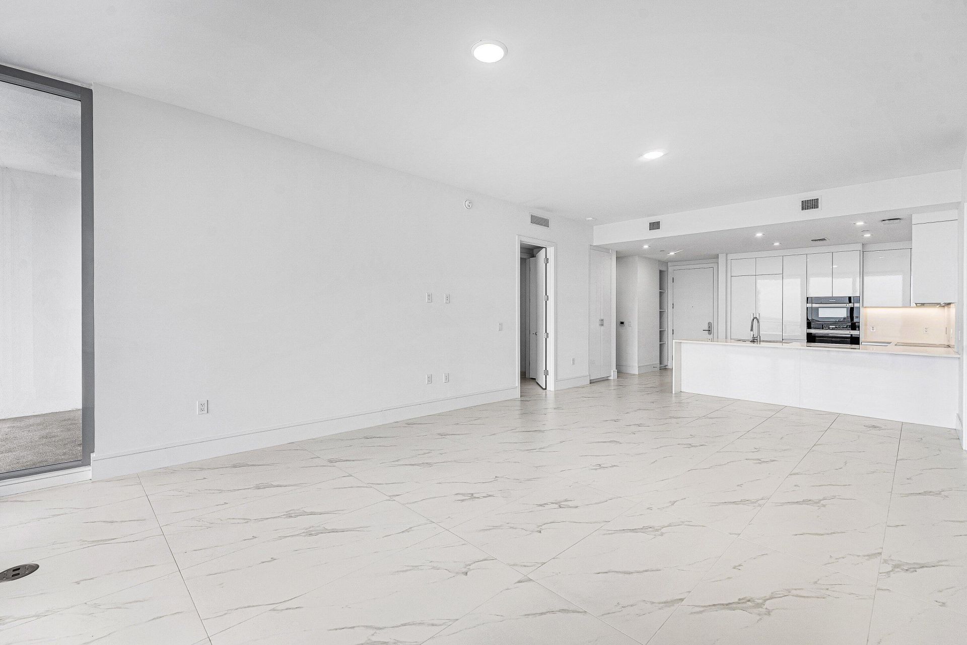 220 Lake Shore Drive, Unit 1613, Lake Park, FL 33403 Photo