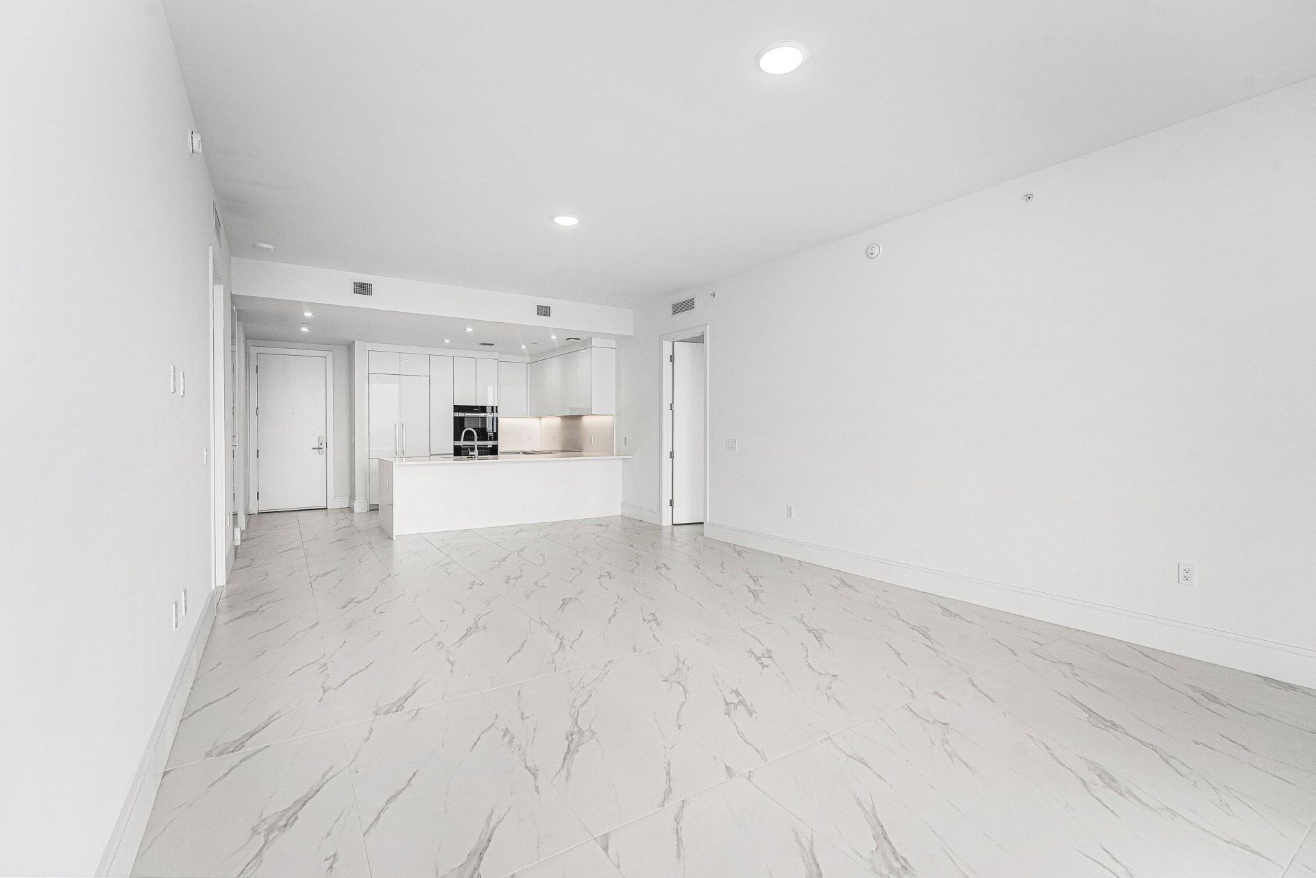 220 Lake Shore Drive, Unit 1613, Lake Park, FL 33403 Photo