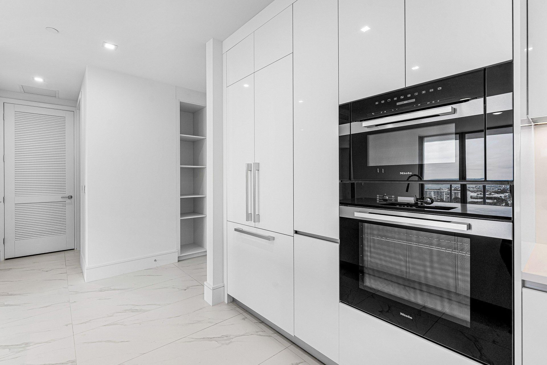 220 Lake Shore Drive, Unit 1613, Lake Park, FL 33403 Photo