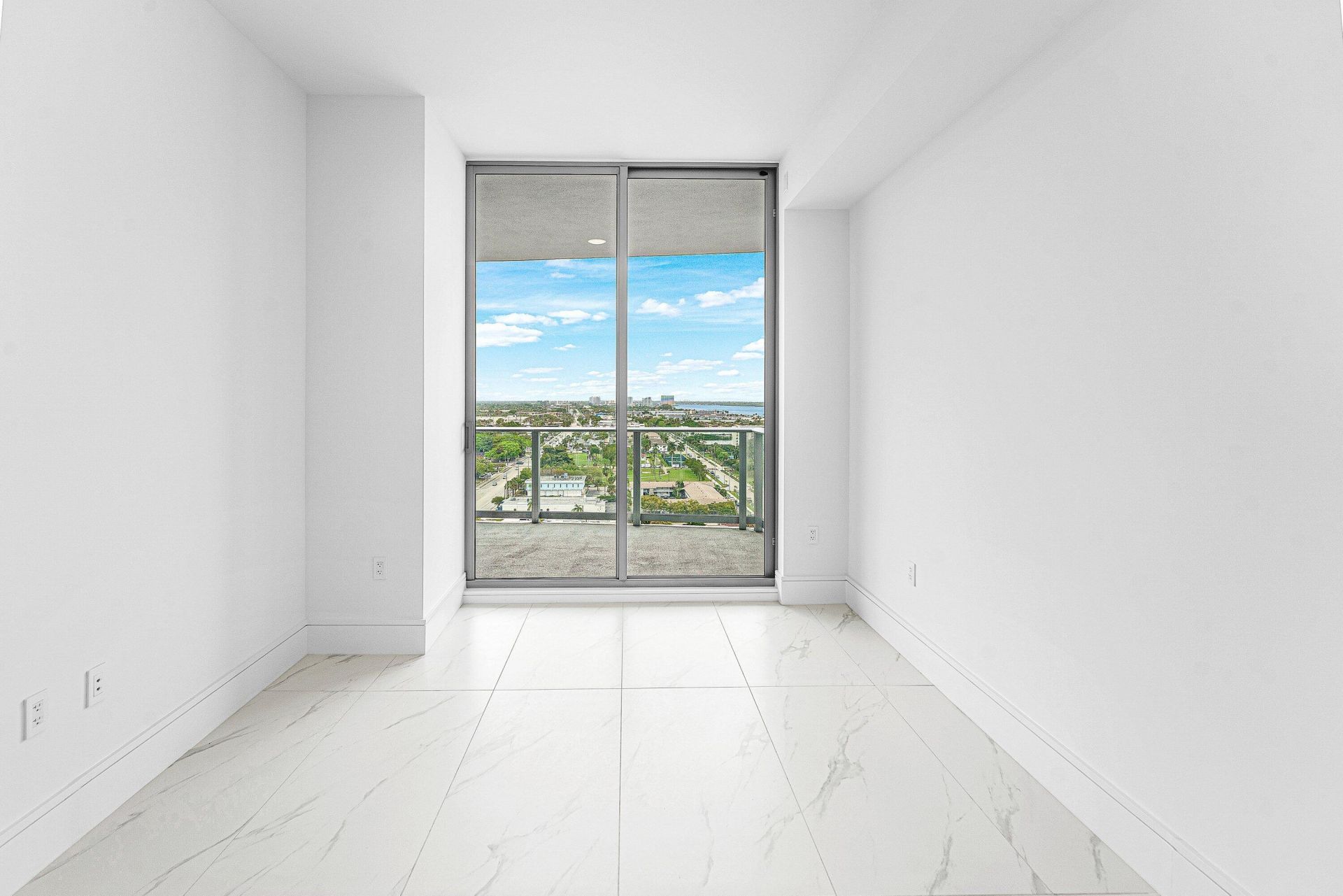 220 Lake Shore Drive, Unit 1613, Lake Park, FL 33403 Photo