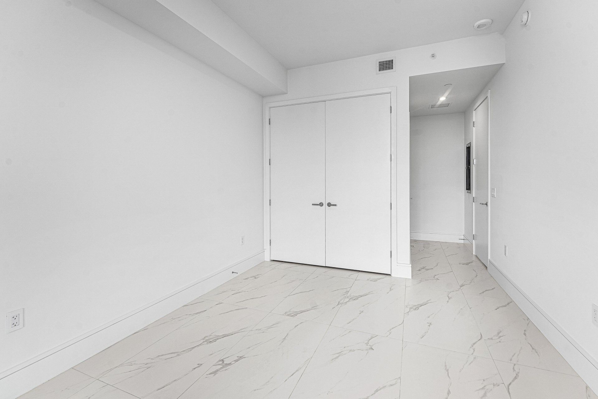 220 Lake Shore Drive, Unit 1613, Lake Park, FL 33403 Photo