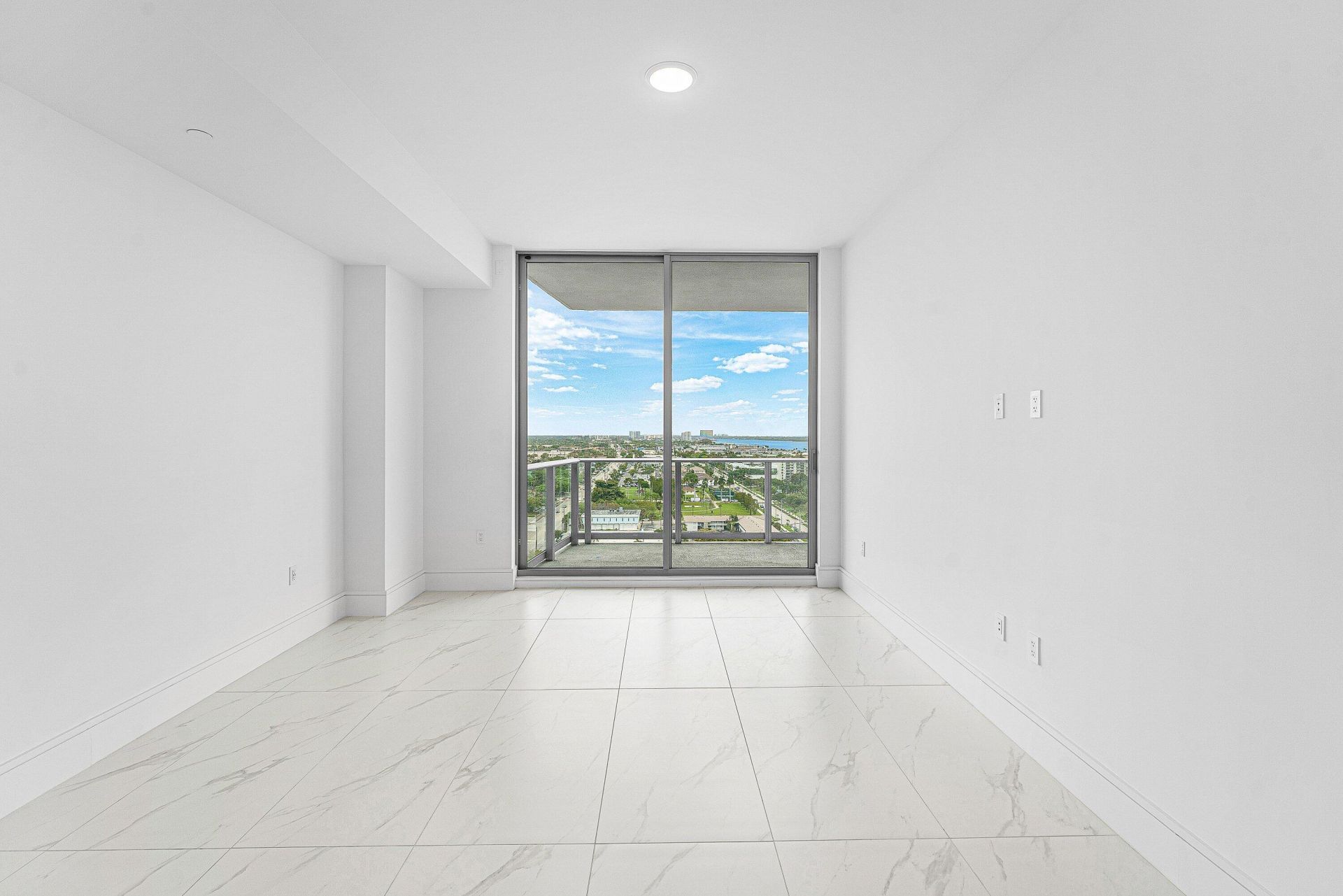 220 Lake Shore Drive, Unit 1613, Lake Park, FL 33403 Photo