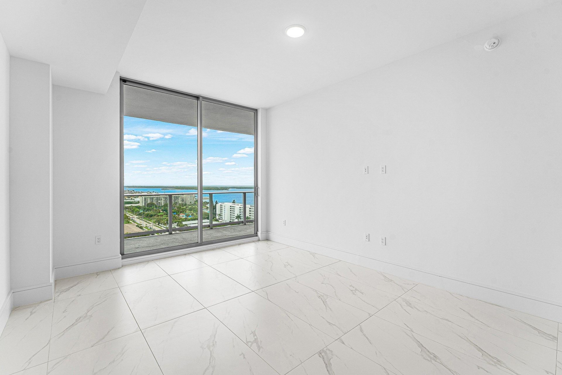 220 Lake Shore Drive, Unit 1613, Lake Park, FL 33403 Photo