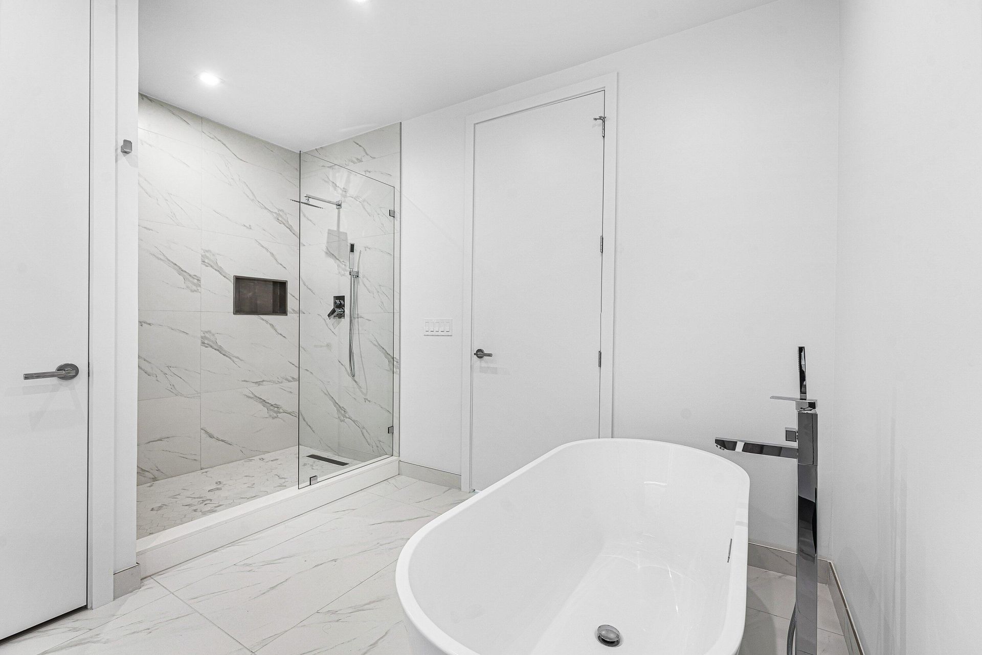 220 Lake Shore Drive, Unit 1613, Lake Park, FL 33403 Photo