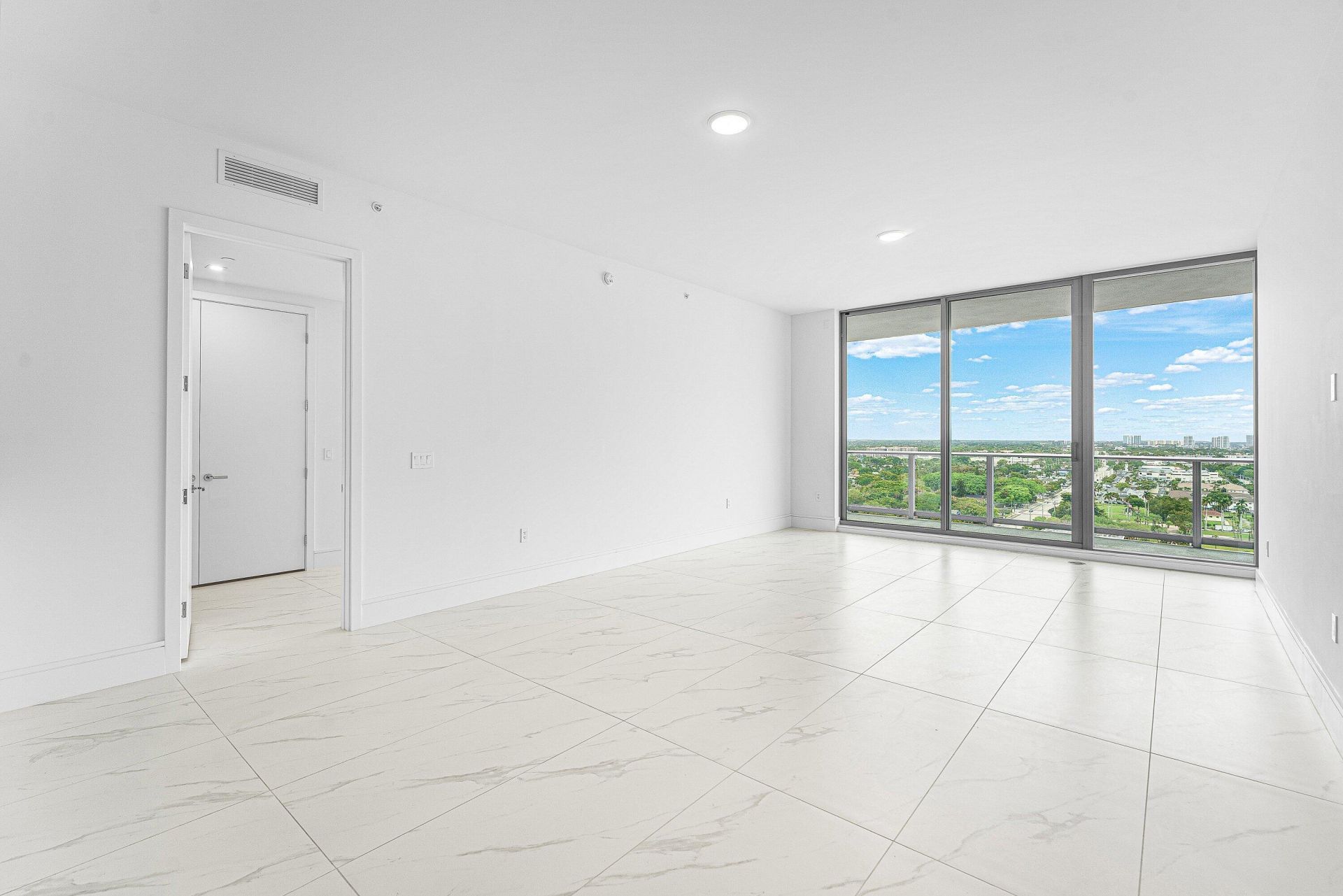 220 Lake Shore Drive, Unit 1613, Lake Park, FL 33403 Photo