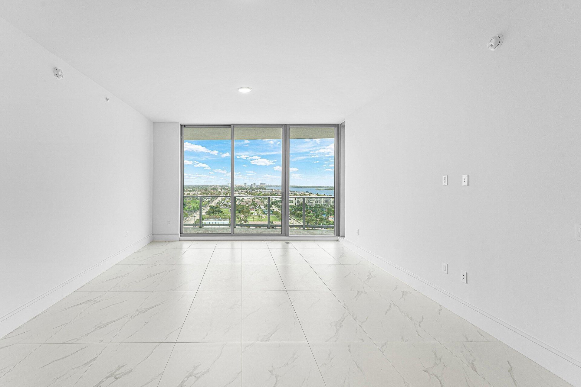 220 Lake Shore Drive, Unit 1613, Lake Park, FL 33403 Photo