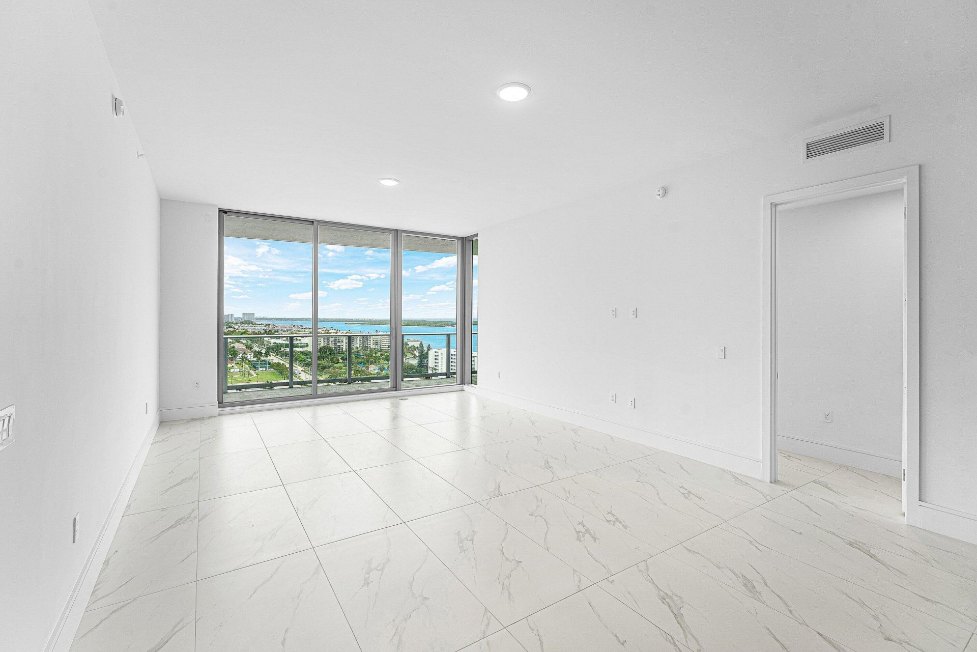 220 Lake Shore Drive, Unit 1613, Lake Park, FL 33403 Photo