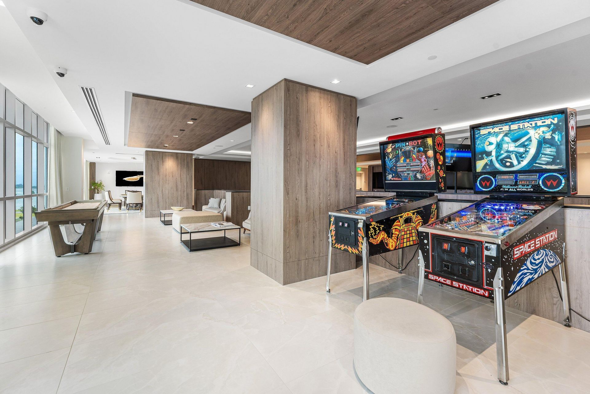 220 Lake Shore Drive, Unit 1613, Lake Park, FL 33403 Photo