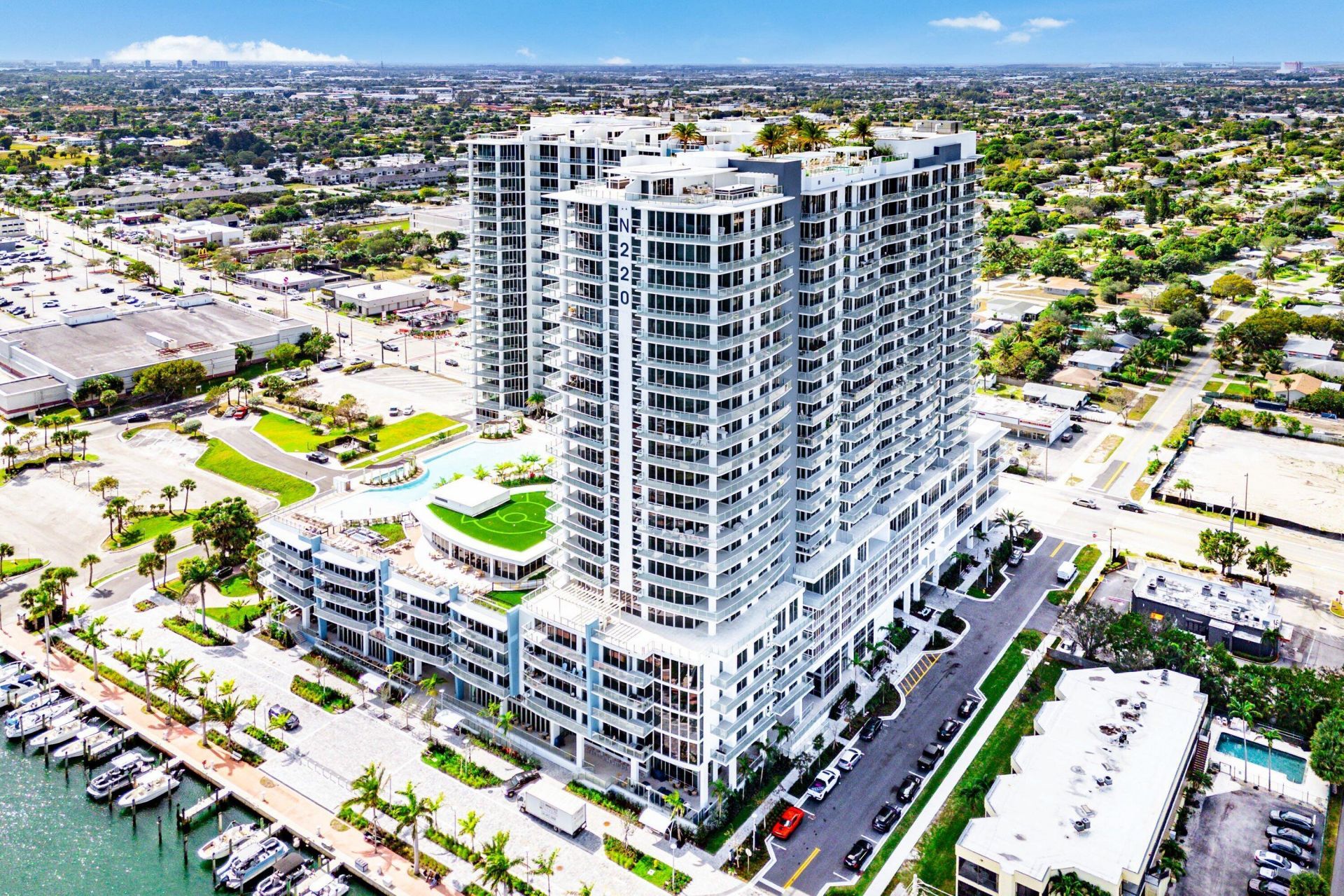 220 Lake Shore Drive, Unit 1613, Lake Park, FL 33403 Photo
