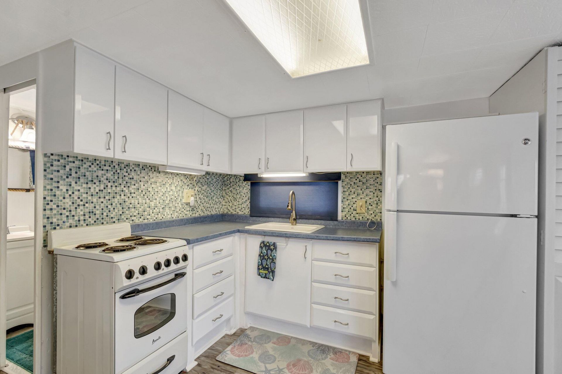 18 Juniper Drive, Unit J, Briny Breezes, FL 33435 Photo