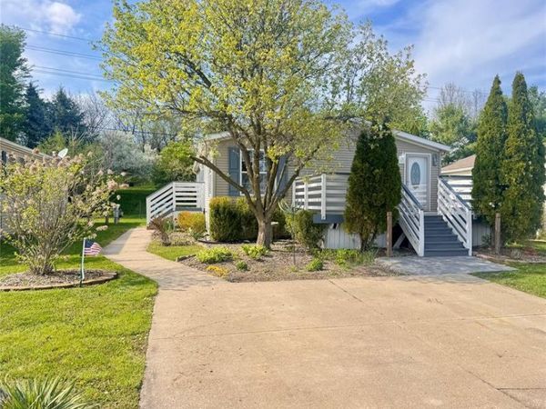 100 Riverview Circle, Saline Twp, MI 48176