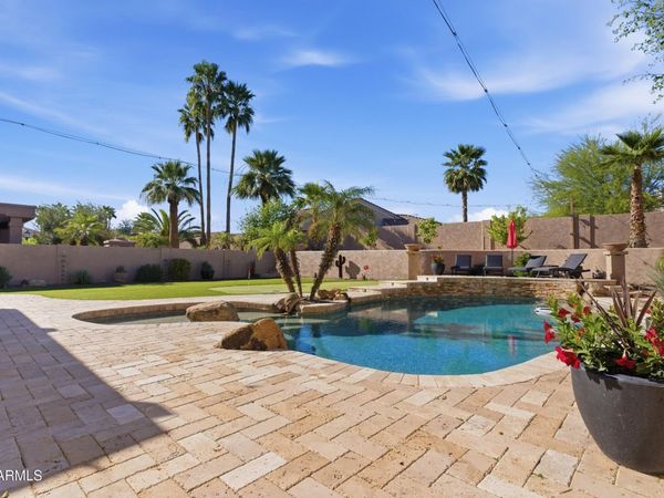 1310 W WINDSONG Drive, Phoenix, AZ 85045