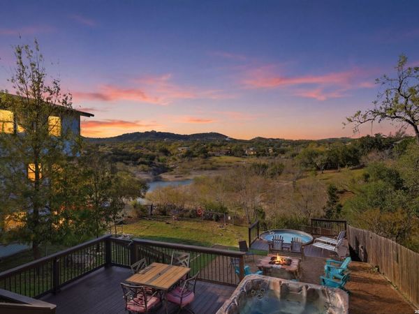 2366 Colleen, Canyon Lake, TX 78133