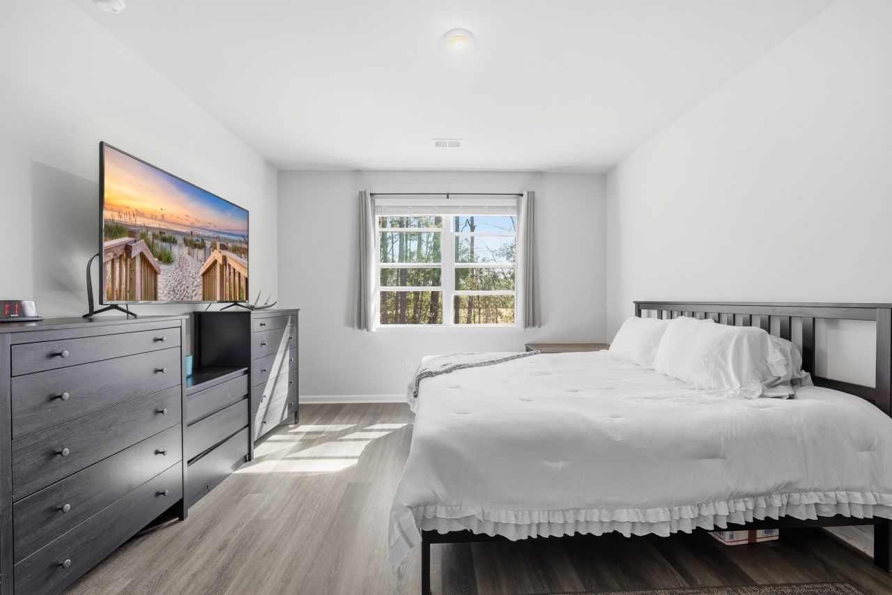 655 Gryffindor Dr. Photo 15