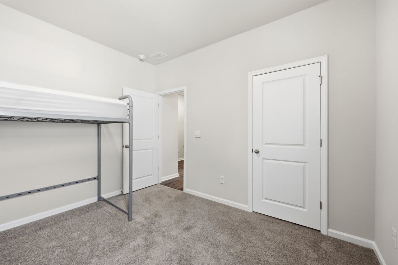 655 Gryffindor Dr. Photo 22