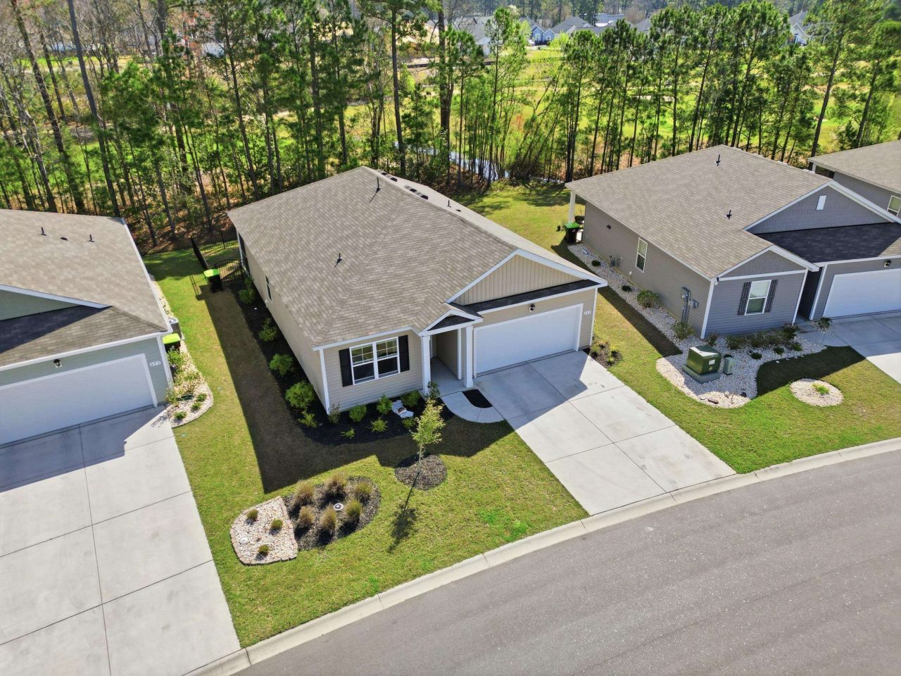 655 Gryffindor Dr. Photo 29