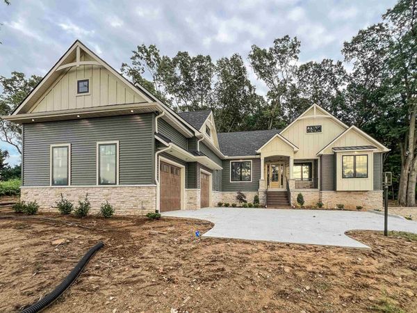 53300 Summer Breeze Drive, South Bend, IN 46637